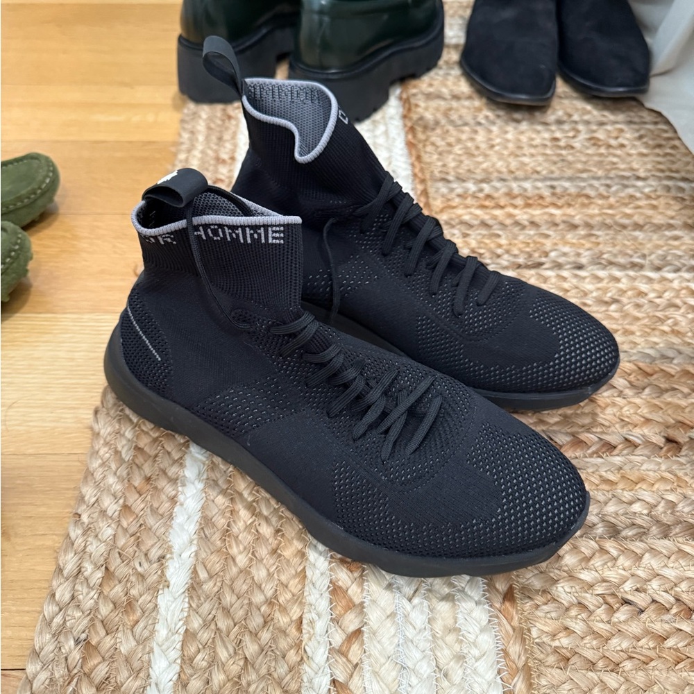 Black High-Top Athletic Sneakers